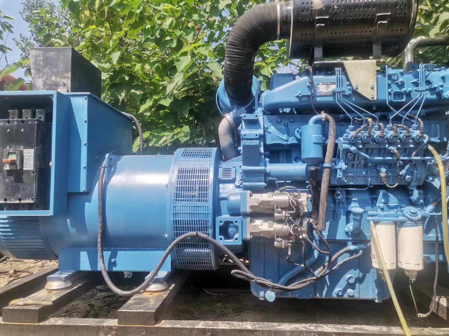 黄冈详细说明降低 800kW 柴油发电机输出电流波动的方法